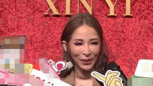 萧亚轩吃瓜现场视频,揭秘娱乐圈幕后真相