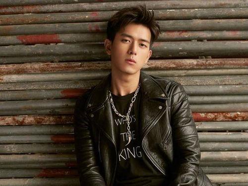 李现吃瓜真假揭秘视频,真相大揭秘，还原明星幕后生活