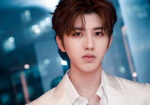 黄宗泽吃瓜蔡徐坤视频在线观看,在线观看笑料连连