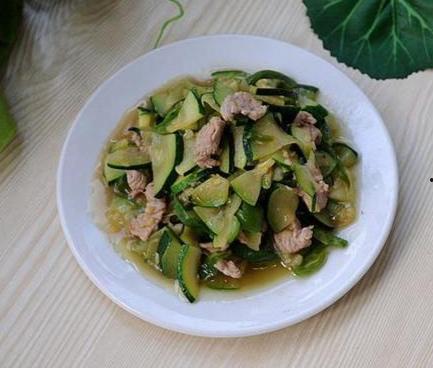 吃炒小瓜的视频播放,家常快手菜，美味简单学