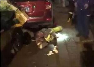 大爷拿碗吃瓜视频